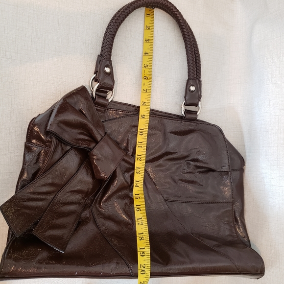 Oversized Purse Brown Tote Bow Front High Shine Shoulder Bag 17" Wide - Picture 8 of 16